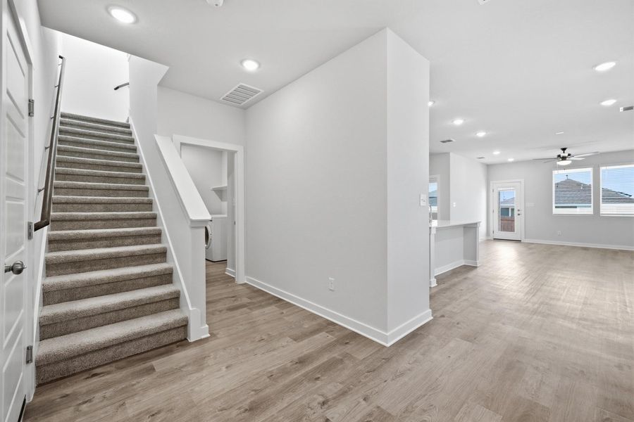 Spacious, unfurnished interior of a new home in Stallion Run, Buda (Image 23).