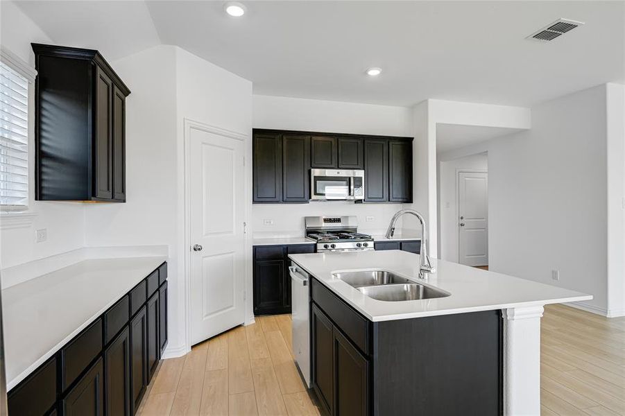 Furnished interior view inside a new home in River Ridge, Crandall (Image 11).