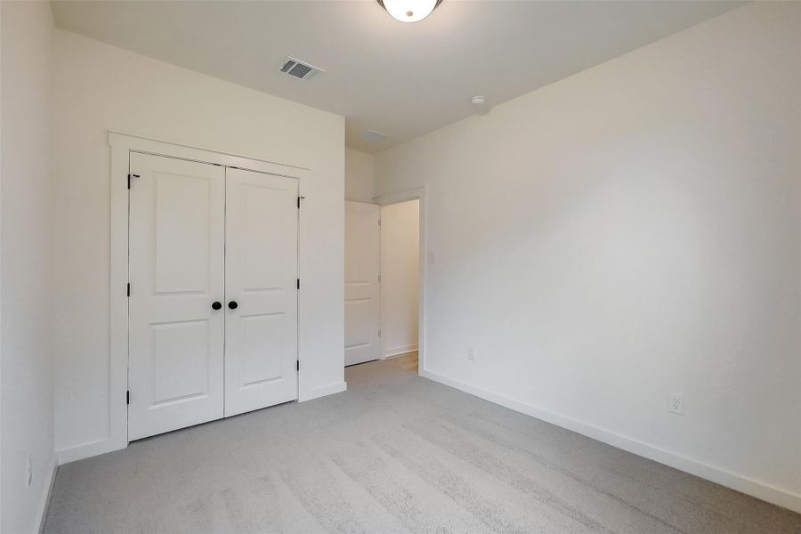 Spacious, unfurnished interior of a new home in Aldeana, Bonney (Image 24).