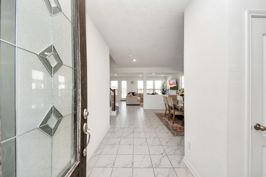 Furnished interior view inside a new home in Olympia Falls, Fresno (Image 30).