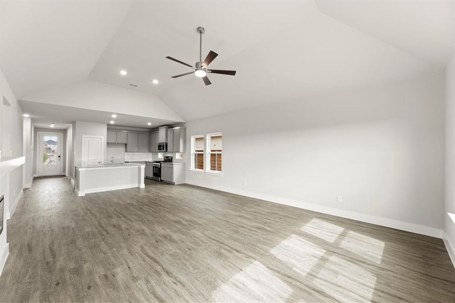 14. 1929 Saphire - Family (3) 14. 1929 Saphire - Family (3)