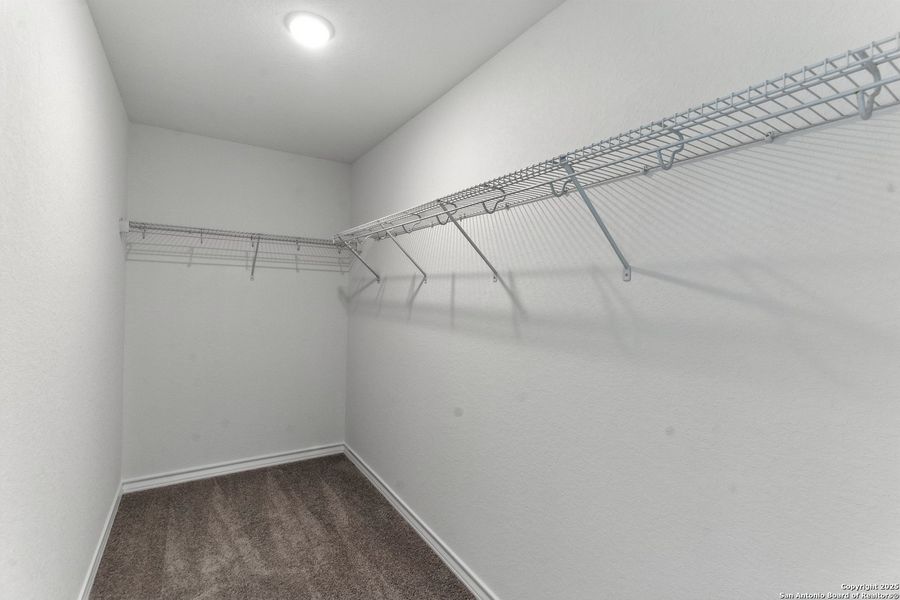 Spacious, unfurnished interior of a new home in Horizon Ridge, San Antonio (Image 20).
