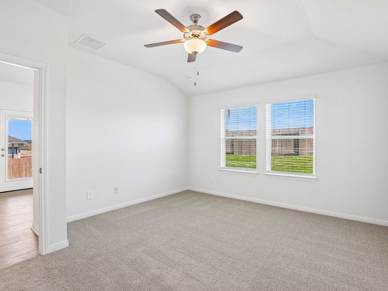 Spacious, unfurnished interior of a new home in Creekfall, Burnet (Image 10). Spacious, unfurnished interior of a new home in Creekfall, Burnet (Image 10).