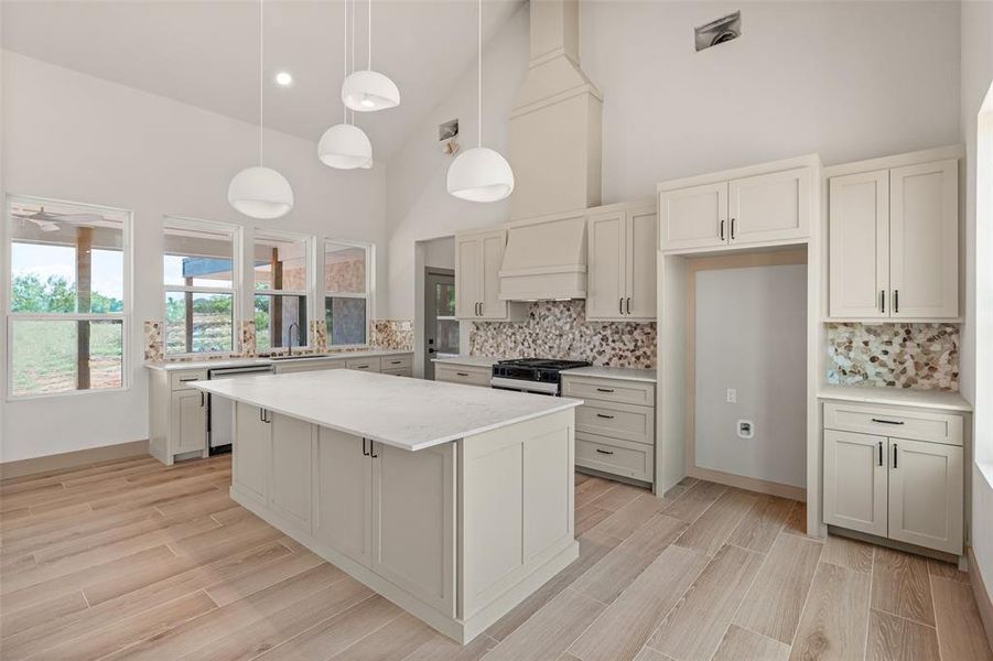 Furnished interior view inside a new home in , Joshua (Image 30).