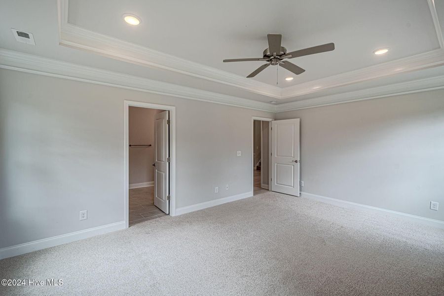 Spacious, unfurnished interior of a new home in Wood Creek, Leland (Image 18). Spacious, unfurnished interior of a new home in Wood Creek, Leland (Image 18).