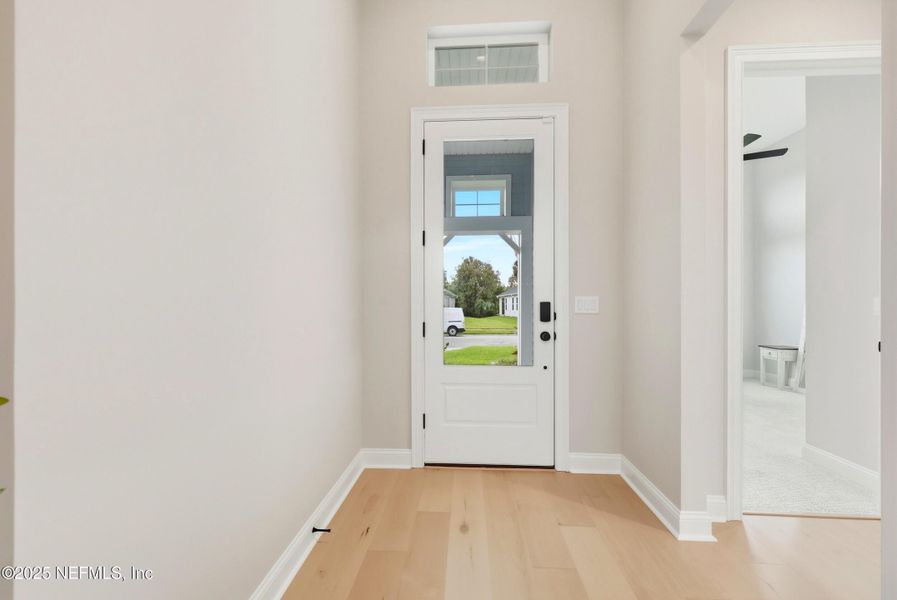 Spacious, unfurnished interior of a new home in , St. Augustine (Image 21).