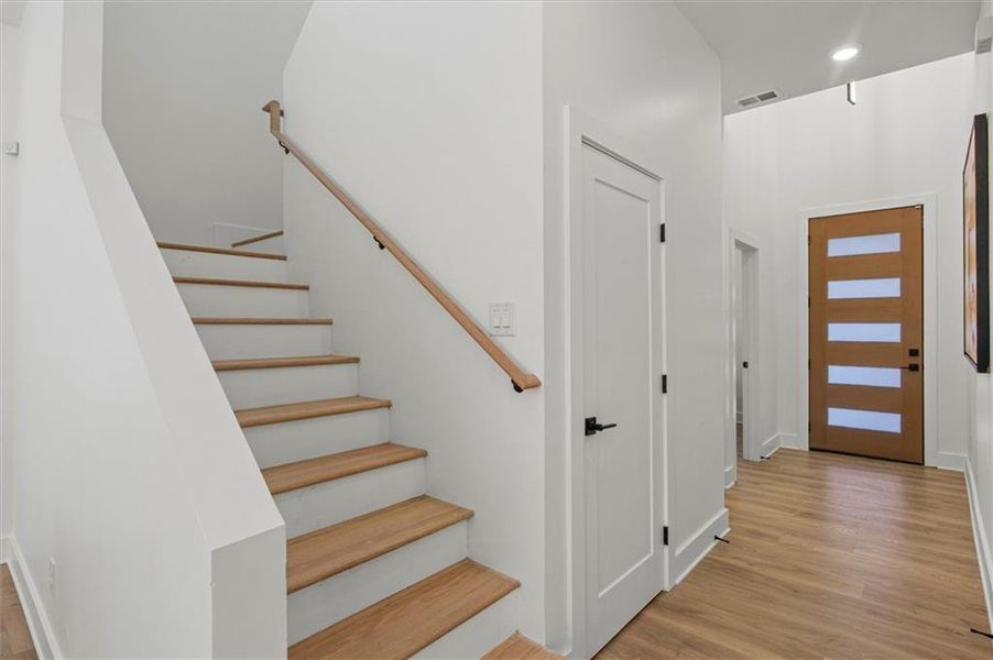 Spacious, unfurnished interior of a new home in , Atlanta (Image 19). Spacious, unfurnished interior of a new home in , Atlanta (Image 19).