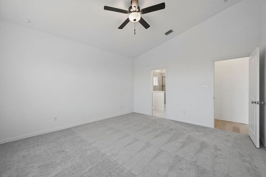 Spacious, unfurnished interior of a new home in Parks at Foster Crossing, Anna (Image 17). Spacious, unfurnished interior of a new home in Parks at Foster Crossing, Anna (Image 17).