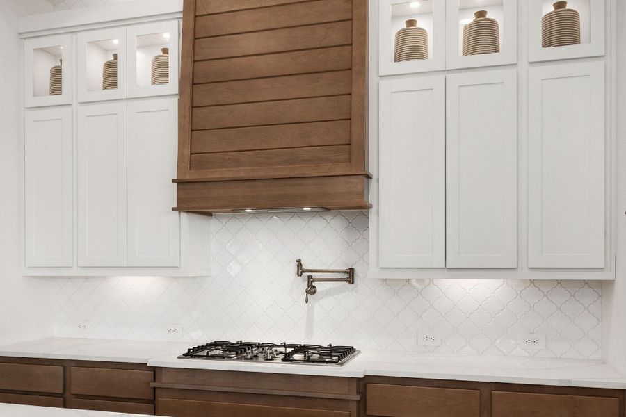 Close-up of interior finishes inside a home in Cross Creek West, Fulshear (Image 21).