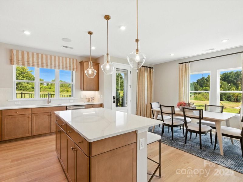 Large central island perfect for casual dining or meal preparation. *Model Photos | Orientation and structural selections may vary. Large central island perfect for casual dining or meal preparation. *Model Photos | Orientation and structural selections may vary.