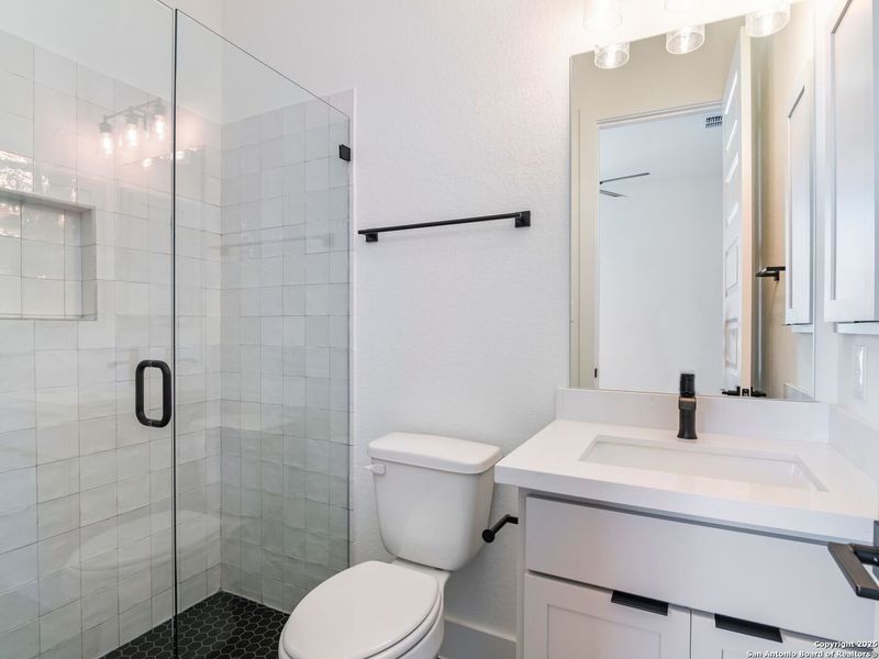 Image 37 of a home in Verandas at the Rim.