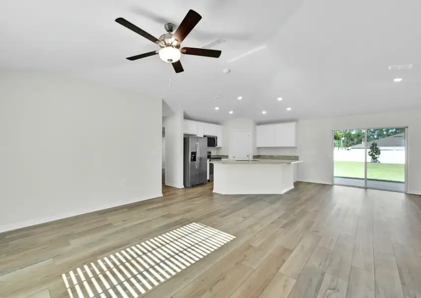 Move freely between the family room and kitchen