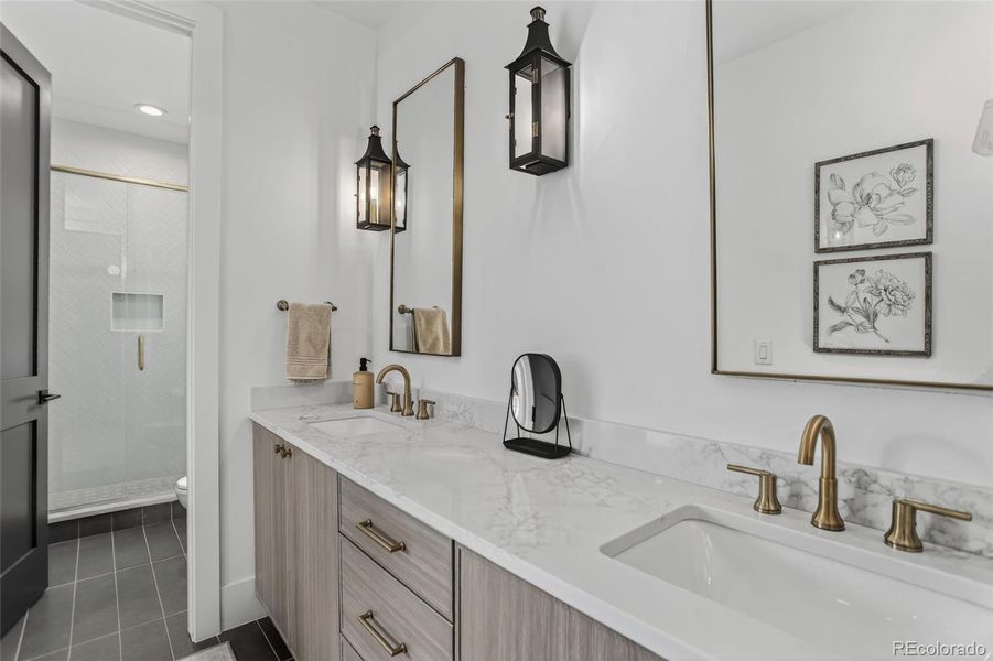 Upper Level Guest Room full bathroom Upper Level Guest Room full bathroom