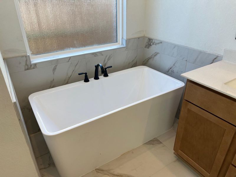 Image 31 of a home in Wood Leaf Reserve.