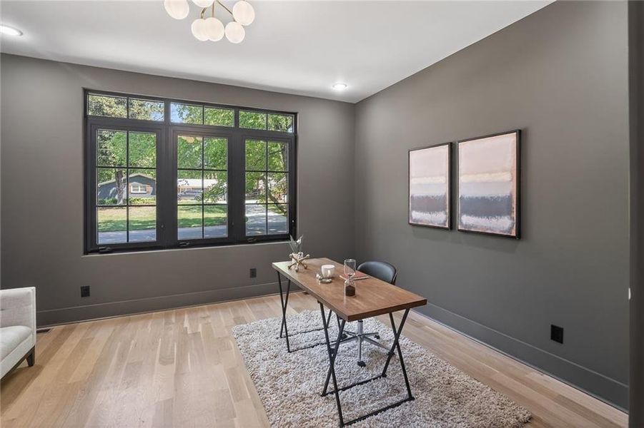 Furnished interior view inside a new home in , Roswell (Image 58).