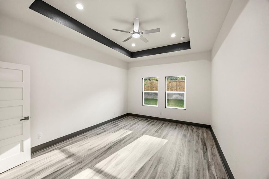 Spacious, unfurnished interior of a new home in , Conroe (Image 14).