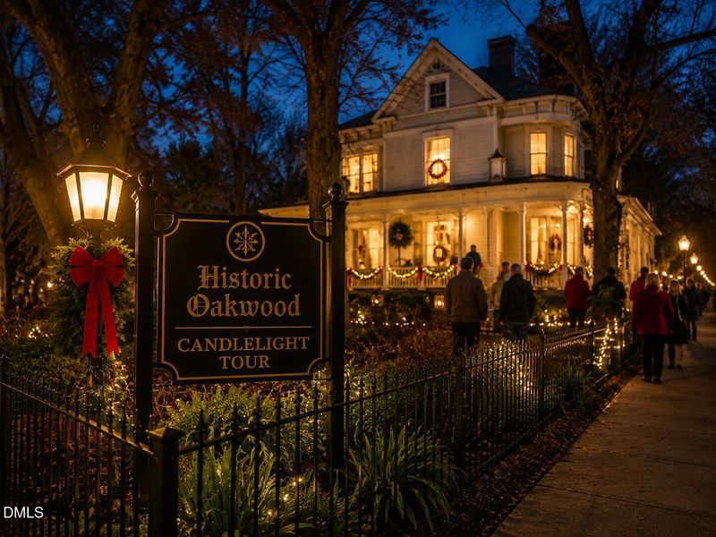 Historic Oakwood Candlelight Tour