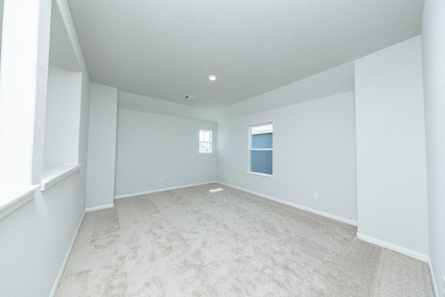 Spacious, unfurnished interior of a new home in Cliffstone Hills, Conroe (Image 13). Spacious, unfurnished interior of a new home in Cliffstone Hills, Conroe (Image 13).