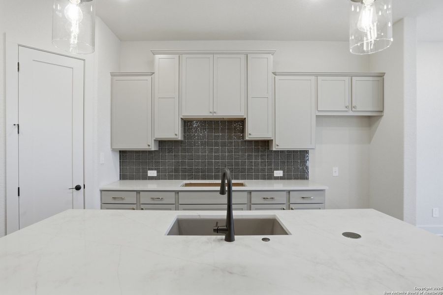 Furnished interior view inside a new home in Haby Hill 50s, San Antonio (Image 9).