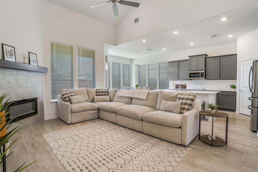 Furnished interior view inside a new home in Bridgewater: Classic Collection, Princeton (Image 10). Furnished interior view inside a new home in Bridgewater: Classic Collection, Princeton (Image 10).
