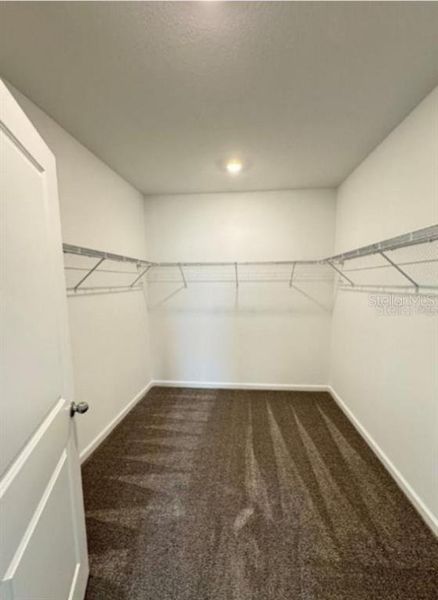 Spacious, unfurnished interior of a new home in , Davenport (Image 19).