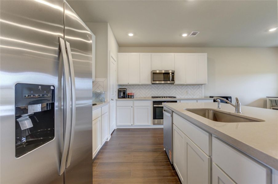 Furnished interior view inside a new home in Arabella on the Prairie, Richmond (Image 11).