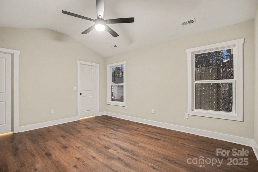 Spacious, unfurnished interior of a new home in , Mooresville (Image 22).