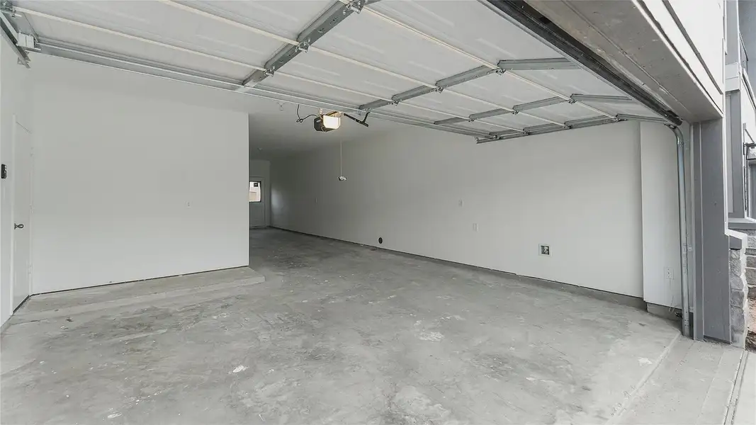 Representative unfurnished interior of a home built from the Rev 2232NC by Saratoga Homes in Aldine Pines, Houston (Image 17). Representative unfurnished interior of a home built from the Rev 2232NC by Saratoga Homes in Aldine Pines, Houston (Image 17).