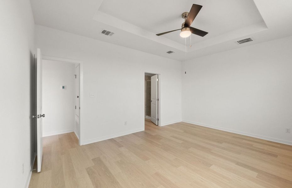 Spacious, unfurnished interior of a new home in Larson Crossing, Elgin (Image 36).