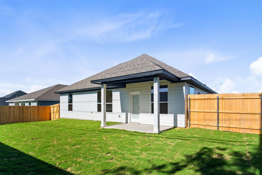 Exterior details and patio area of a home in , Temple (Image 16).
