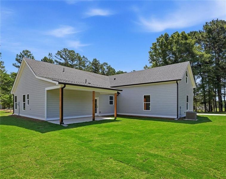 Exterior details and patio area of a home in , Mansfield (Image 32).