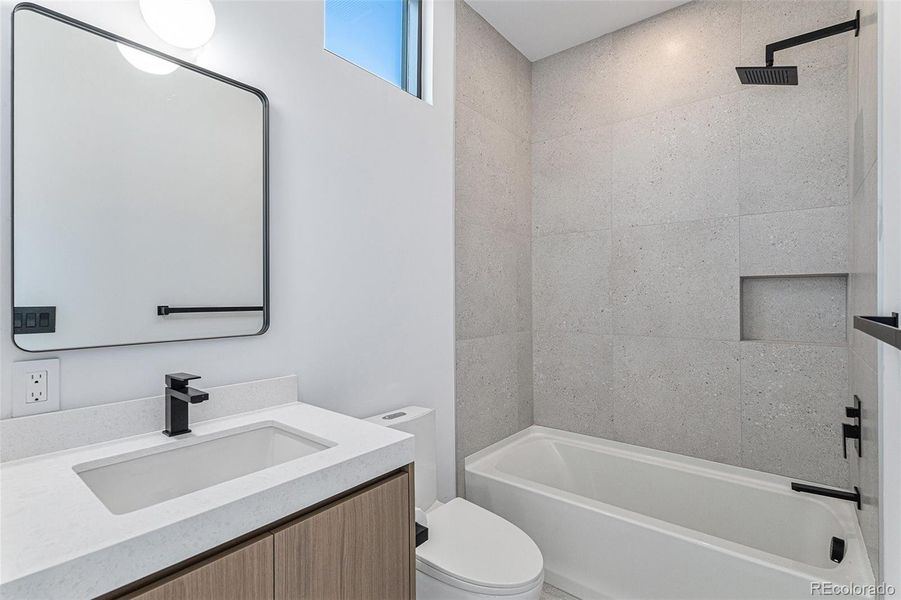 Image 39 of a home in .