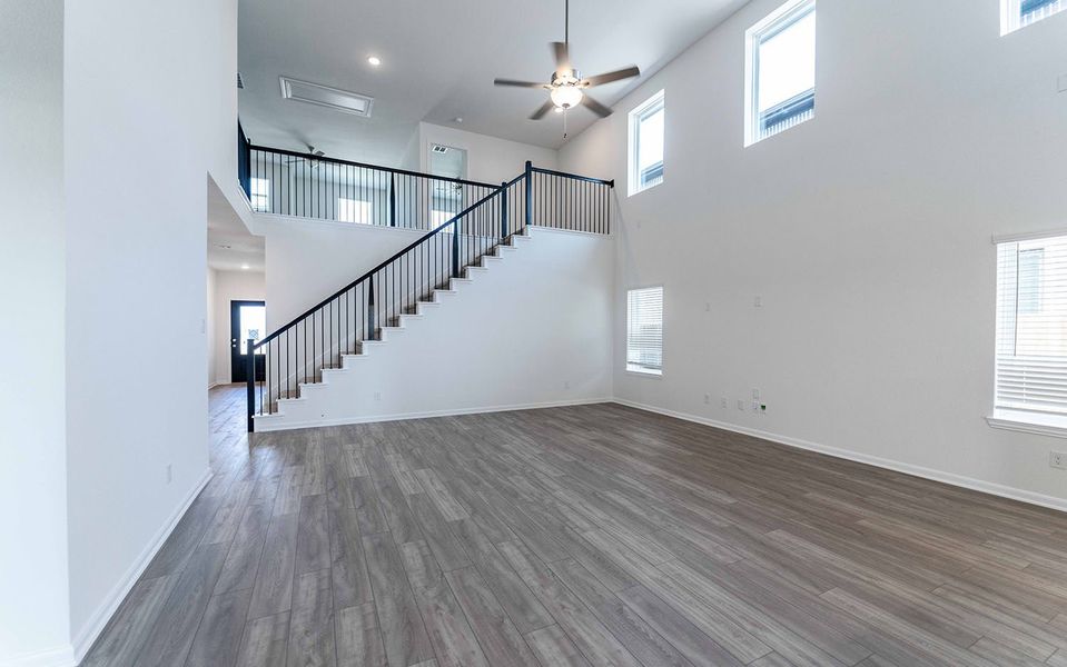 Spacious, unfurnished interior of a new home in Travis Ranch, Forney (Image 19). Spacious, unfurnished interior of a new home in Travis Ranch, Forney (Image 19).