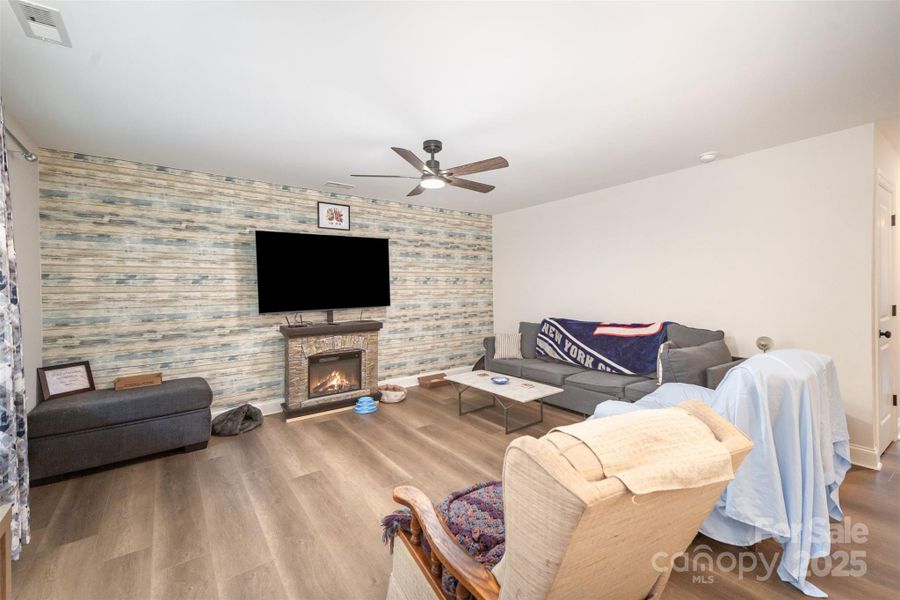 Furnished interior view inside a new home in , Kings Mountain (Image 15).