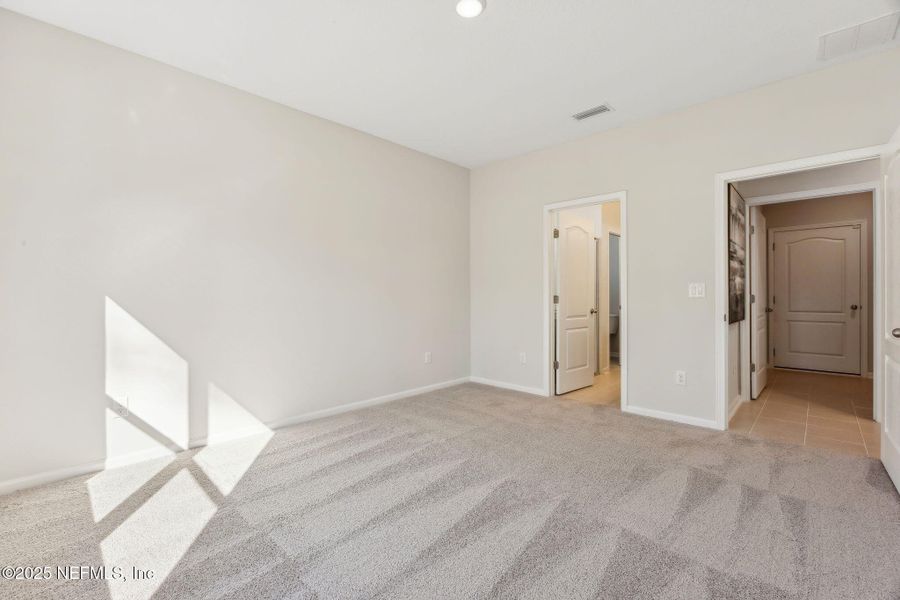Spacious, unfurnished interior of a new home in , Jacksonville (Image 17). Spacious, unfurnished interior of a new home in , Jacksonville (Image 17).