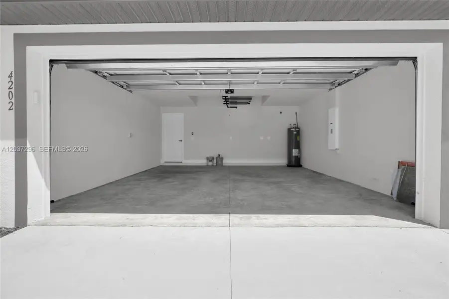 Spacious, unfurnished interior of a new home in , Lehigh Acres (Image 26). Spacious, unfurnished interior of a new home in , Lehigh Acres (Image 26).