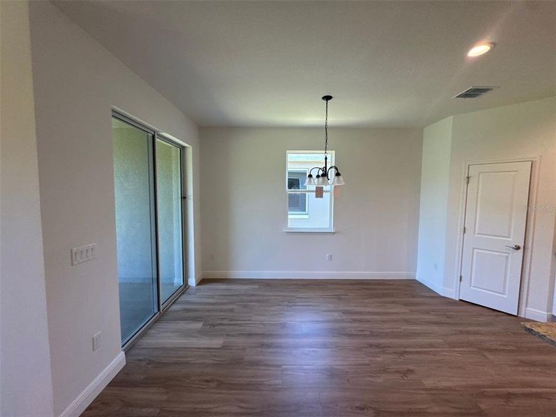 Spacious, unfurnished interior of a new home in , Apopka (Image 16).