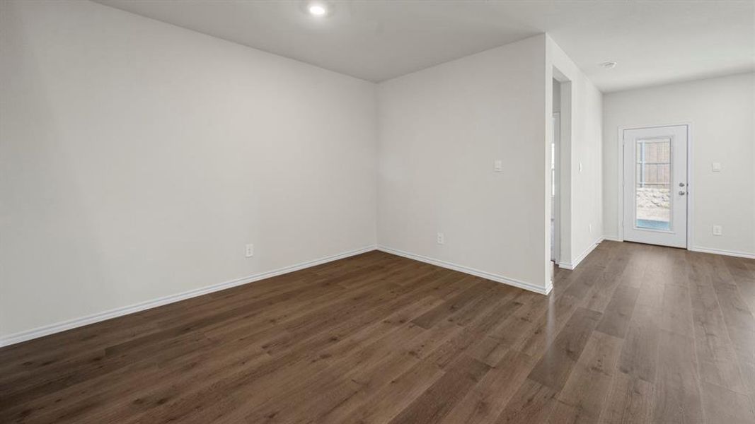 Spacious, unfurnished interior of a new home in Enclave at Pecan Creek, Providence Village (Image 27).