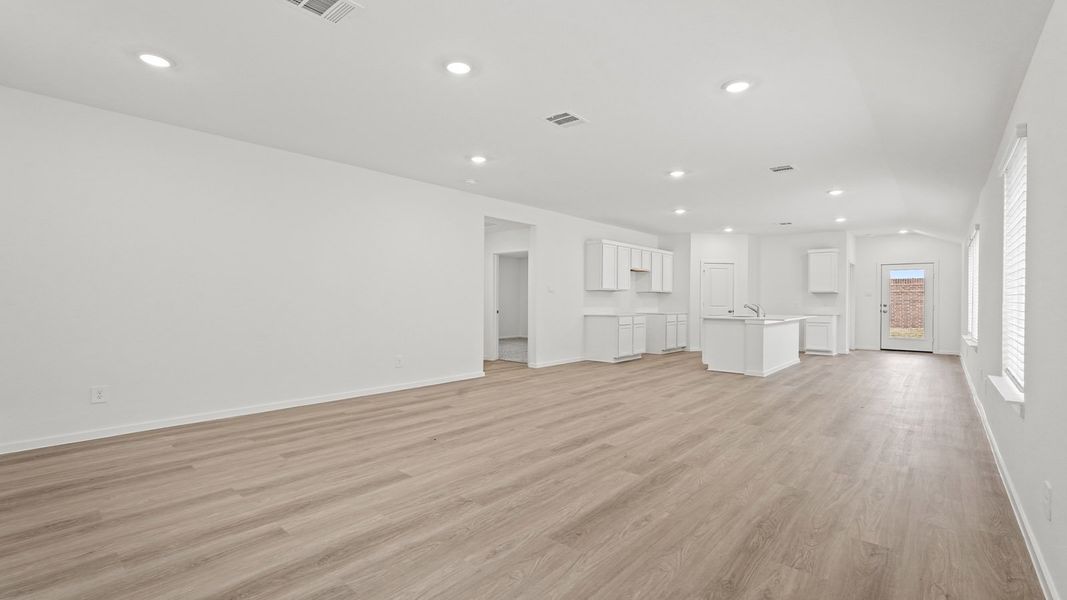 Spacious, unfurnished interior of a new home in Presswoods, Splendora (Image 13).