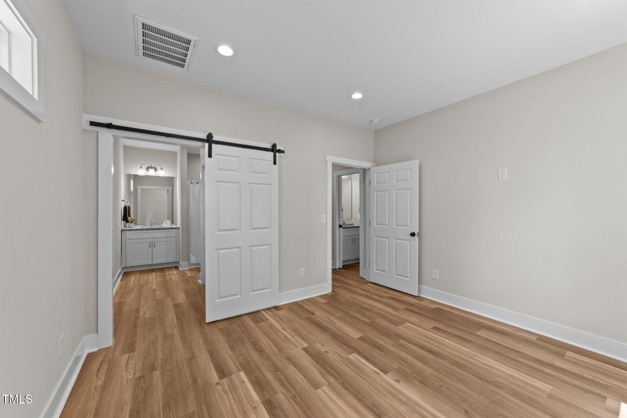 412 N Green Master Bedroom