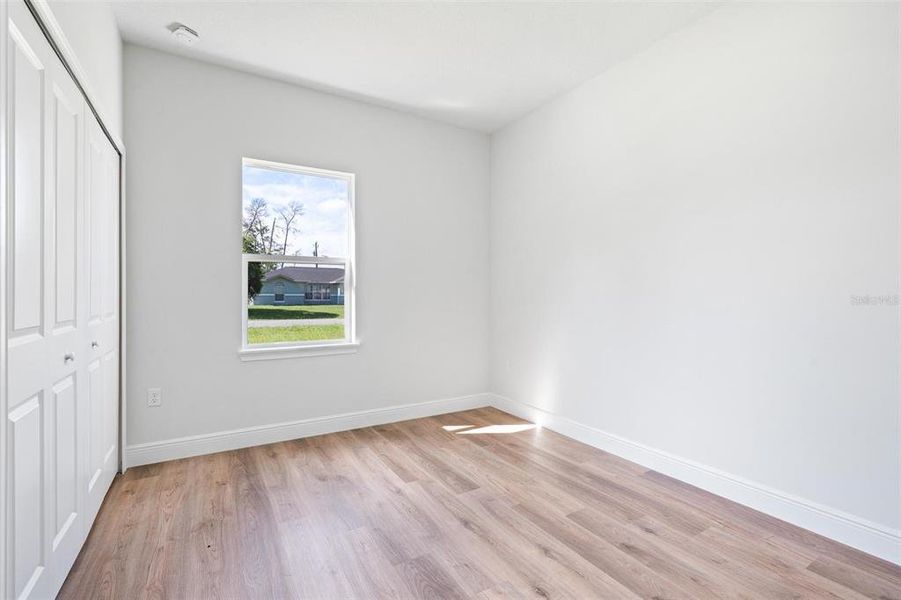 Spacious, unfurnished interior of a new home in , Ocala (Image 31).