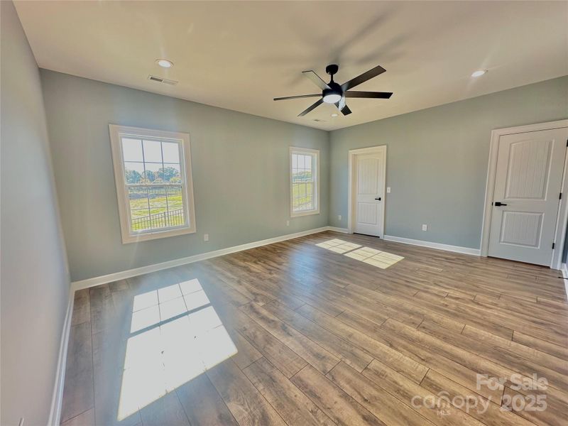 Master Bedroom Master Bedroom