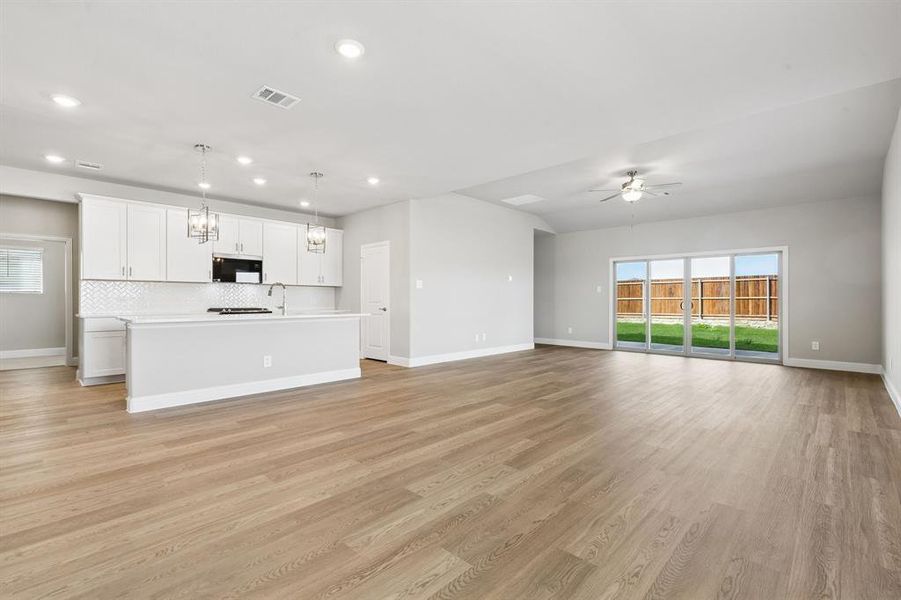 Spacious, unfurnished interior of a new home in Parks at Foster Crossing - Signature Series, Anna (Image 27).