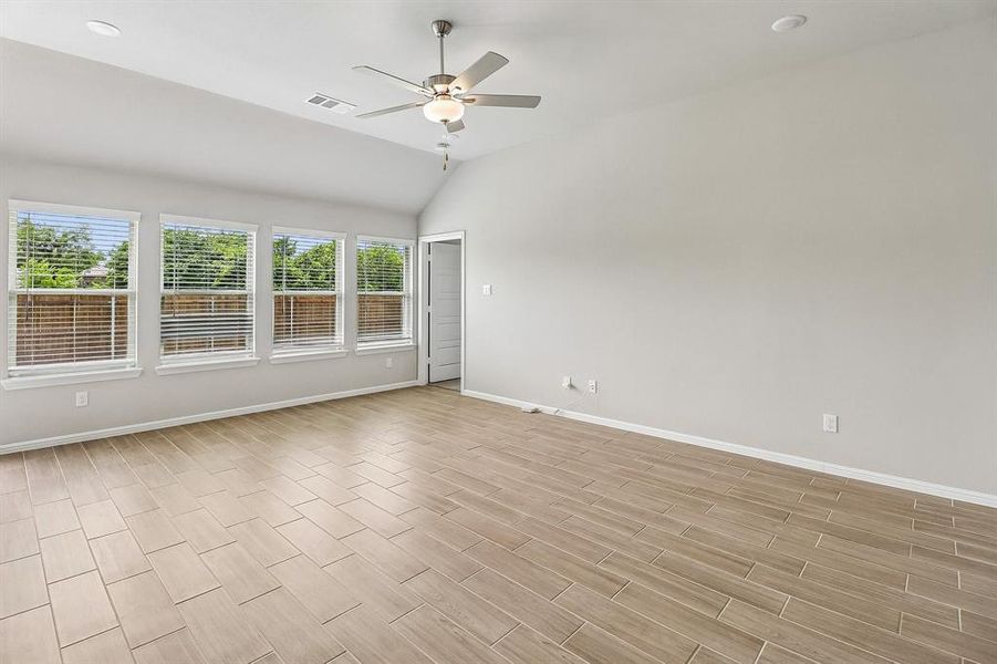 Spacious, unfurnished interior of a new home in Elevon, Lavon (Image 14). Spacious, unfurnished interior of a new home in Elevon, Lavon (Image 14).