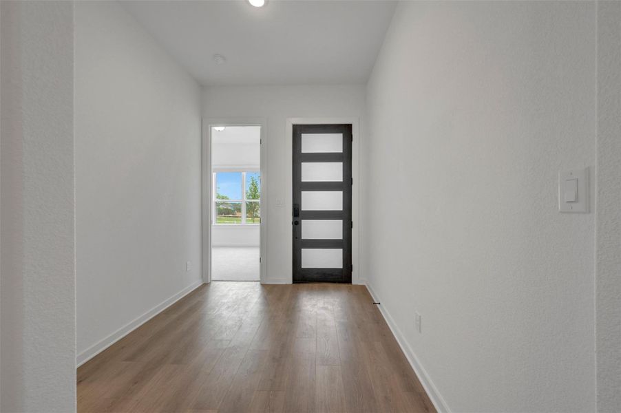 Spacious, unfurnished interior of a new home in Heritage, Dripping Springs (Image 17). Spacious, unfurnished interior of a new home in Heritage, Dripping Springs (Image 17).
