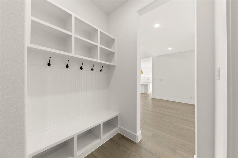 681 Capella - Mud 681 Capella - Mud