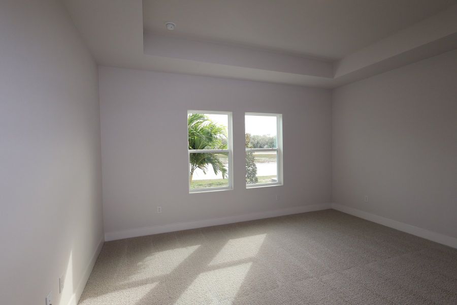 Spacious, unfurnished interior of a new home in North River Ranch – Garden Series, Parrish (Image 7).