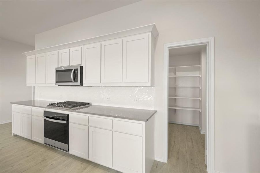 721 Scarlet Sage- Kitchen-3 721 Scarlet Sage- Kitchen-3