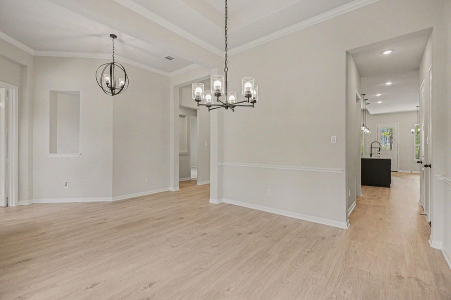 Spacious, unfurnished interior of a new home in Encino Estates, Dayton (Image 24).
