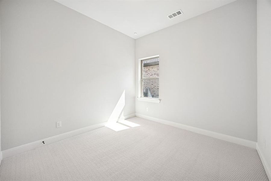 Spacious, unfurnished interior of a new home in Mantua Point Gardens, Van Alstyne (Image 29). Spacious, unfurnished interior of a new home in Mantua Point Gardens, Van Alstyne (Image 29).